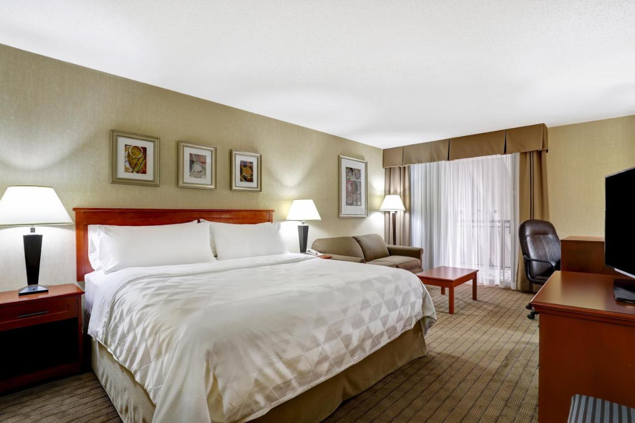 Holiday Inn Guelph Hotel & Conference Centre, An Ihg Hotel Экстерьер фото