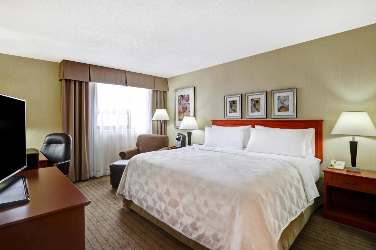 Holiday Inn Guelph Hotel & Conference Centre, An Ihg Hotel Экстерьер фото