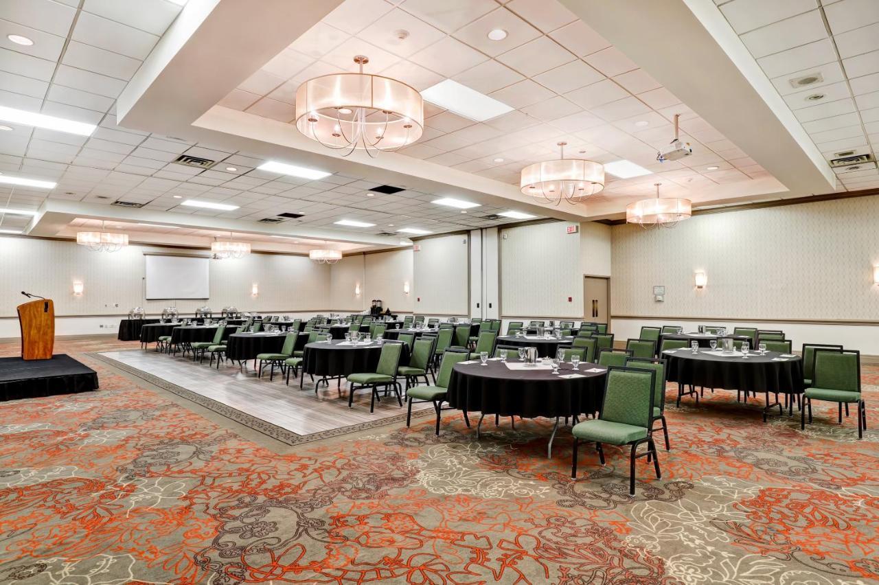 Holiday Inn Guelph Hotel & Conference Centre, An Ihg Hotel Экстерьер фото