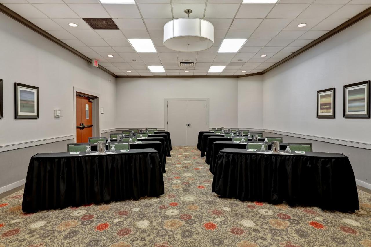 Holiday Inn Guelph Hotel & Conference Centre, An Ihg Hotel Экстерьер фото